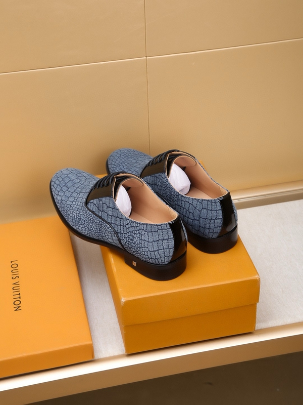 ルイヴィトン靴着用イメージ